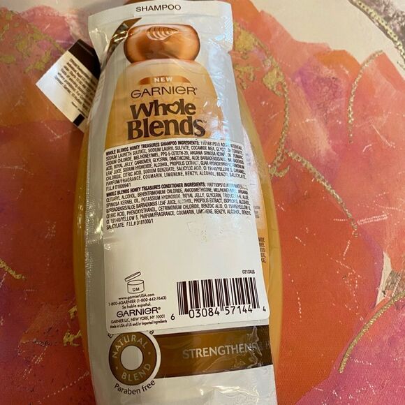 🛍️ set of 2 Garnier Whole Blends Repairing Shampoo 12.5FLOZ💥 - Picture 2 of 5